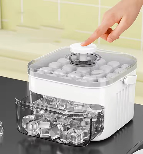 Portable ice maker machine - ice,